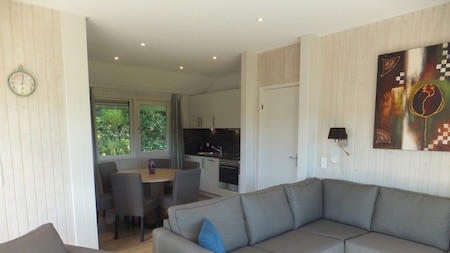 Woonkamer - Roompot Eifelpark Kronenburger See Woonkamer - Roompot Eifelpark Kronenburger See