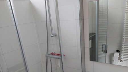 Badkamer - Vakantiepark De Kremmer Badkamer - Vakantiepark De Kremmer