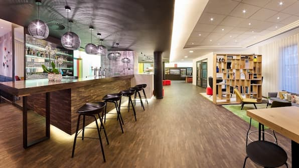 Lobby - Holiday Inn Express Hasselt Lobby - Holiday Inn Express Hasselt