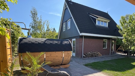 Buitenaanzicht - Vakantiepark De Kremmer Buitenaanzicht - Vakantiepark De Kremmer