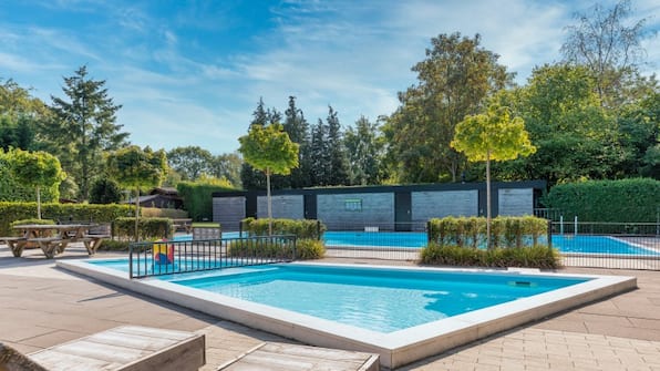 Zwembad - Bungalowpark Het Verrscholen Dorp