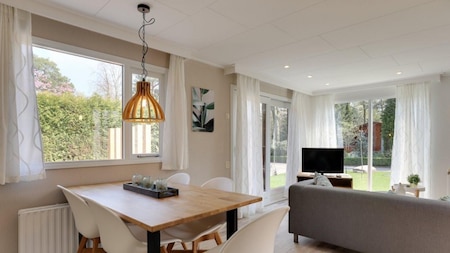 Woonkamer - Bungalowpark Het Verscholen Dorp