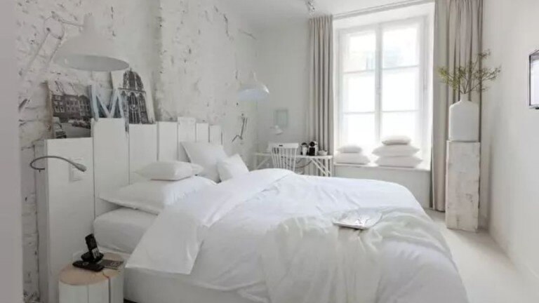 Family connecting room- Mother Goose Hote