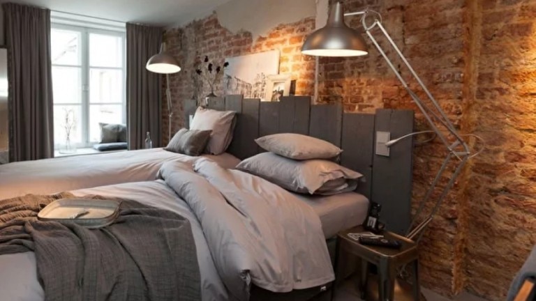 Large room - Mother Goose Hotel