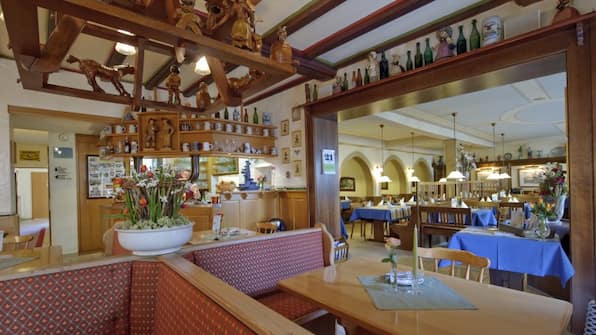 Restaurant - Hotel Adlerbräu Restaurant - Hotel Adlerbräu