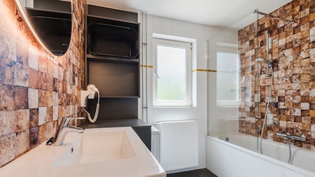 Badkamer - Landal Landgoed 't Loo Badkamer - Landal Landgoed 't Loo