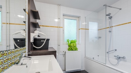 Badkamer - Landal Landgoed 't Loo Badkamer - Landal Landgoed 't Loo