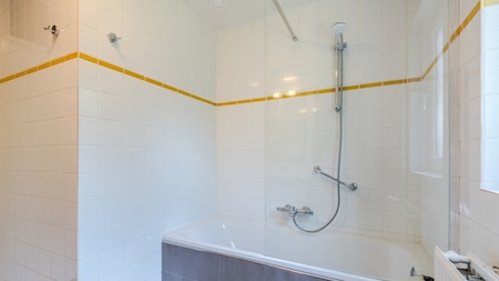 Badkamer - Landal Landgoed 't Loo Badkamer - Landal Landgoed 't Loo