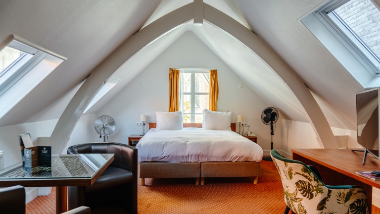 Classic kamer kerkzicht - Ambassador City Centre Hotel