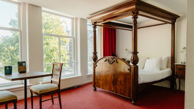 Classic kamer kerkzicht - Ambassador City Centre Hotel