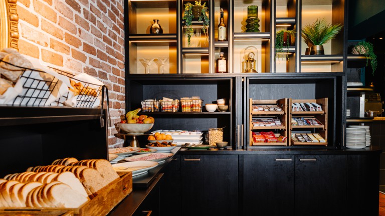 Ontbijtbuffet - Ambassador City Centre Hotel