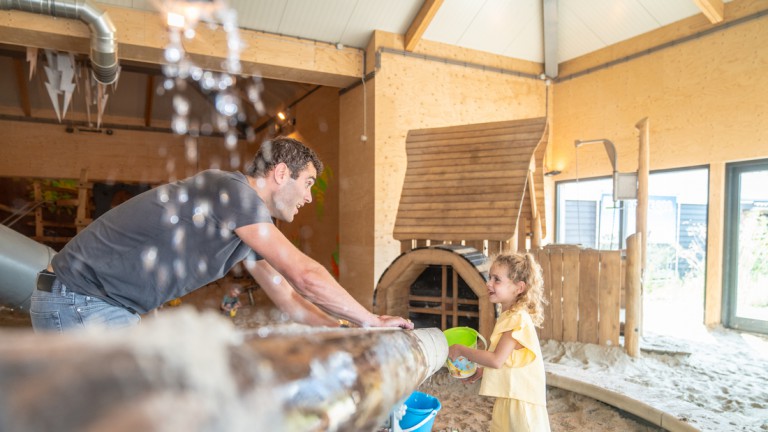 Indoor speelparadijs - Landal Het Land van Bartje