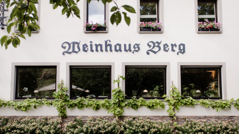 Hotel Restaurant Weinhaus Berg - Hotel Restaurant Weinhaus Berg