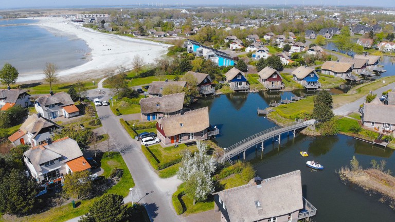 Parkoverzicht - Beach Resort Makkum
