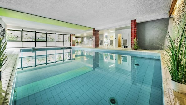 Zwembad - Sauerland Alpin Hotel