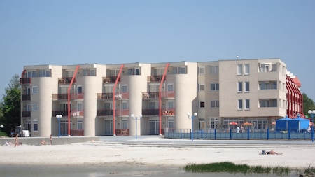 Buitenaanzicht - Beach Resort Makkum