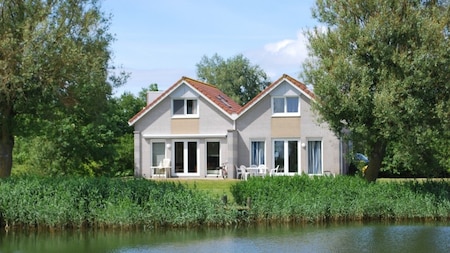 Buitenaanzicht - Beach Resort Makkum