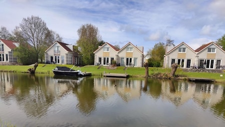 Buitenaanzicht - Beach Resort Makkum