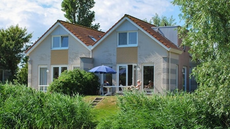 Buitenaanzicht - Beach Resort Makkum