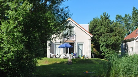 Buitenaanzicht - Beach Resort Makkum