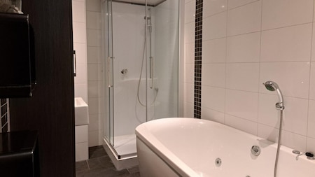 Badkamer - Beach Resort Makkum