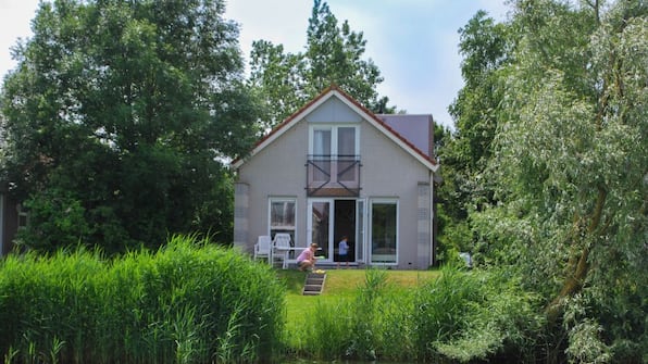 Solo 6 - Beach Resort Makkum