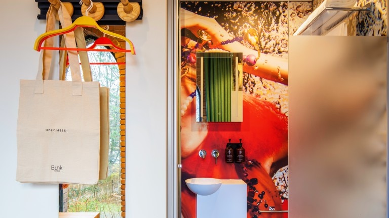 Epic bunk room - Bunk Hotel Amsterdam