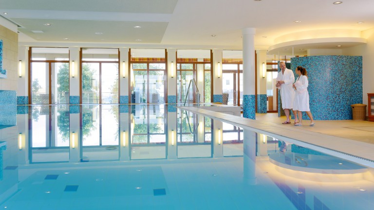Zwembad - ATLANTIC Hotel Wilhelmshaven