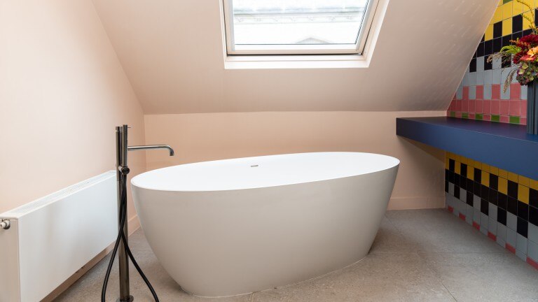 Deluxe double room met bad - P6 Antwerp