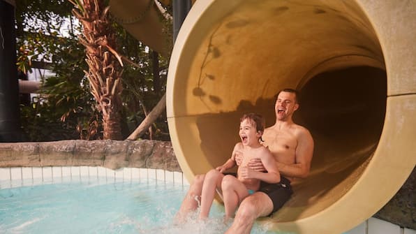 Glijbaan - Center Parcs De Huttenheugte Glijbaan - Center Parcs De Huttenheugte