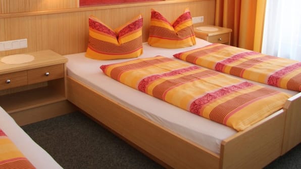 Driepersoonskamer - Hotel Alpina Driepersoonskamer - Hotel Alpina