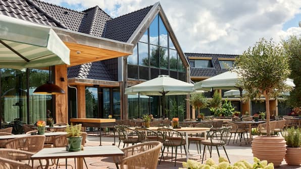 Terras - Van der Valk Hotel Volendam Terras - Van der Valk Hotel Volendam