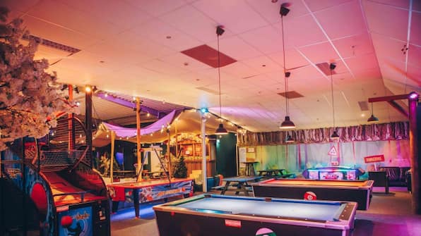 Speelhal - 't Hooge Holt Speelhal - 't Hooge Holt