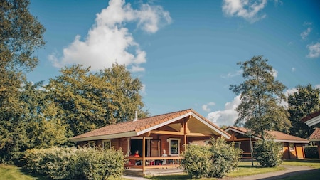 Buitenaanzicht - 't Hooge Holt Buitenaanzicht - 't Hooge Holt