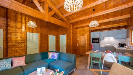 Woonkamer - Familie Resort De Tovertuin Woonkamer - Familie Resort De Tovertuin