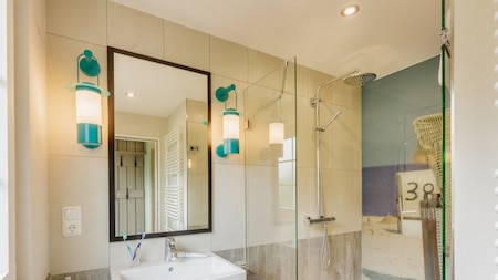 Badkamer - Center Parcs Park Nordseeküste Badkamer - Center Parcs Park Nordseeküste