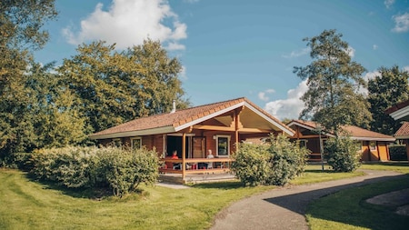 Buitenaanzicht - Vakantiepark t Hooge Holt Buitenaanzicht - Vakantiepark t Hooge Holt