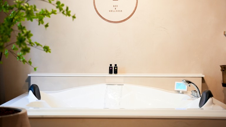 Bubbelbad - The Lodge Bed en Wellness