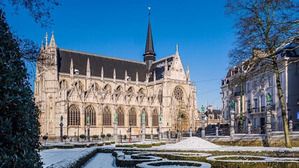 Onze Lieve Vrouw ter Zavelkerk - Hilton Garden Inn Brussels Airport
