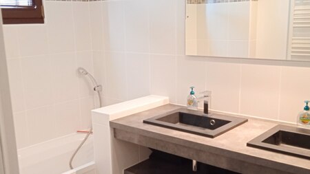 Badkamer - Résidence Château de SallesWoonkamer - Résidence Château de Salles