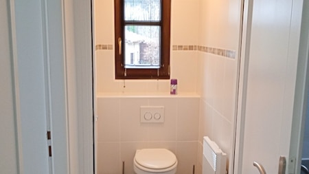 Toilet - Résidence Château de SallesWoonkamer - Résidence Château de Salles