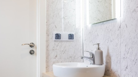 Badkamer - Gastenverblijf De Lindevallei