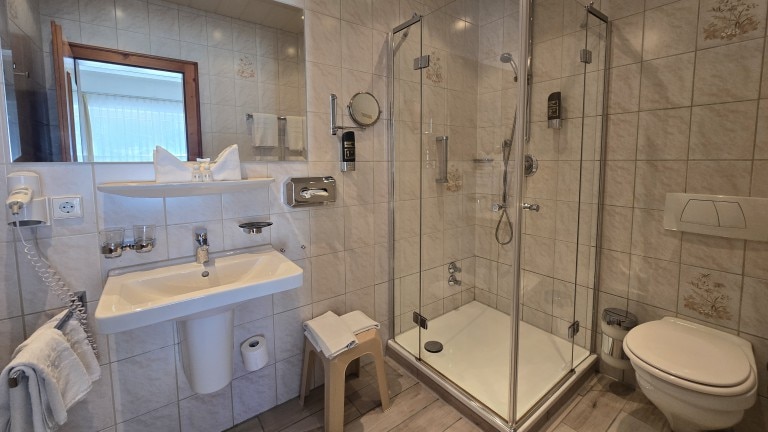 Standaard kamer noord-oost - Hotel Alpenhof
