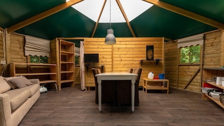 Woonkamer - Duincamping De Lepelaar