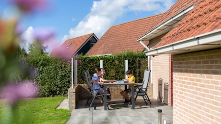 Terras - Vakantiepark Hof van Zeeland