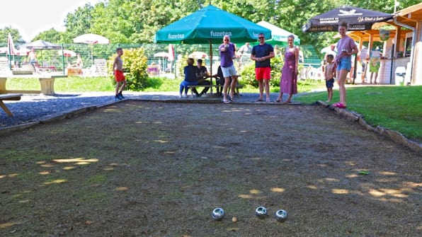 Jeu de boules - Camping Floreal La Colline Jeu de boules - Camping Floreal La Colline