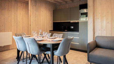 Woonkamer en keuken - Le Hameau de la Semois Woonkamer en keuken - Le Hameau de la Semois