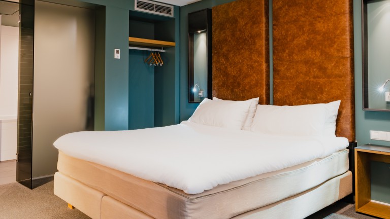 Indoor room met atriumzicht - Hotel de Hallen