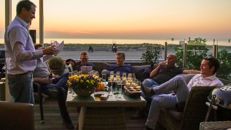 Terras - Hotel Zee en Duin