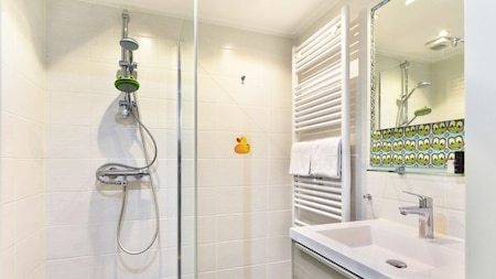 Badkamer - Landal Stroombroek Badkamer - Landal Stroombroek